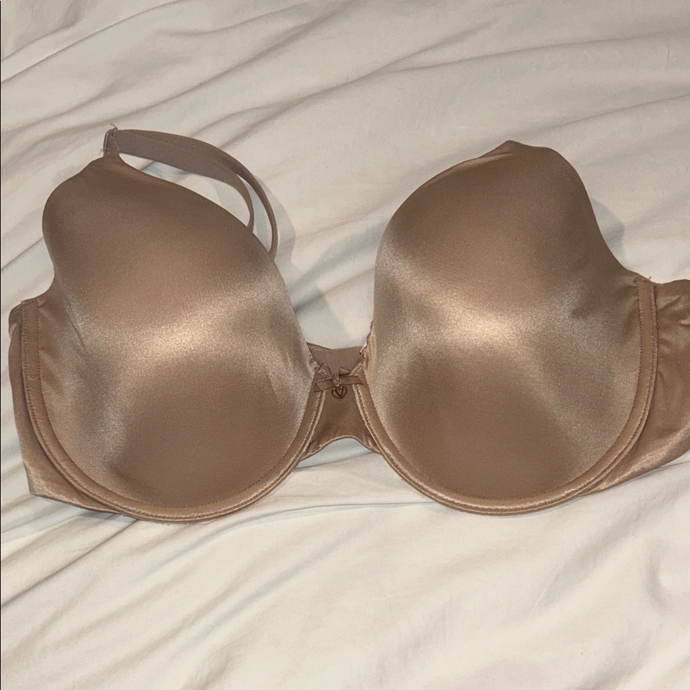 Victorias  secret  Tan Women's Bra lined perfect coverage